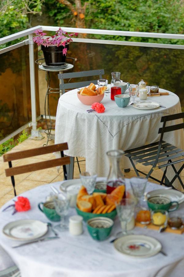 Les Chambres De La Vallee Argentonnay ภายนอก รูปภาพ